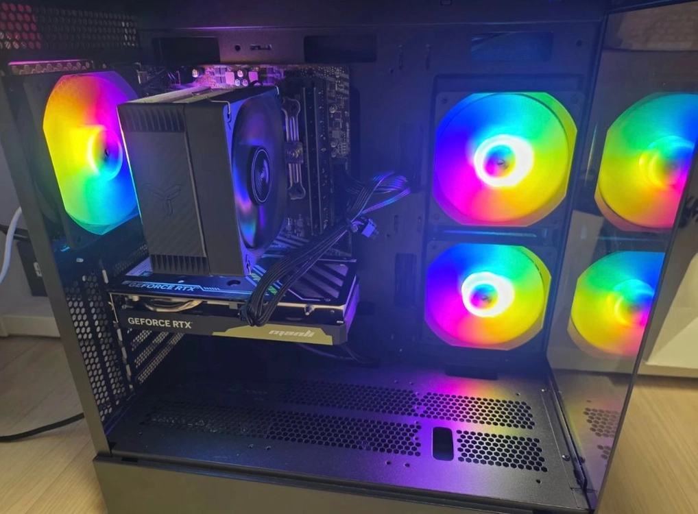 [상태 S급] 라이젠5600 rtx4060 32gb 게이밍 데스크탑 팝니다 이미지
