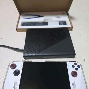 ASUS ROG Ally 로갈리 백갈리 512gxgmobile 6850xt 이미지