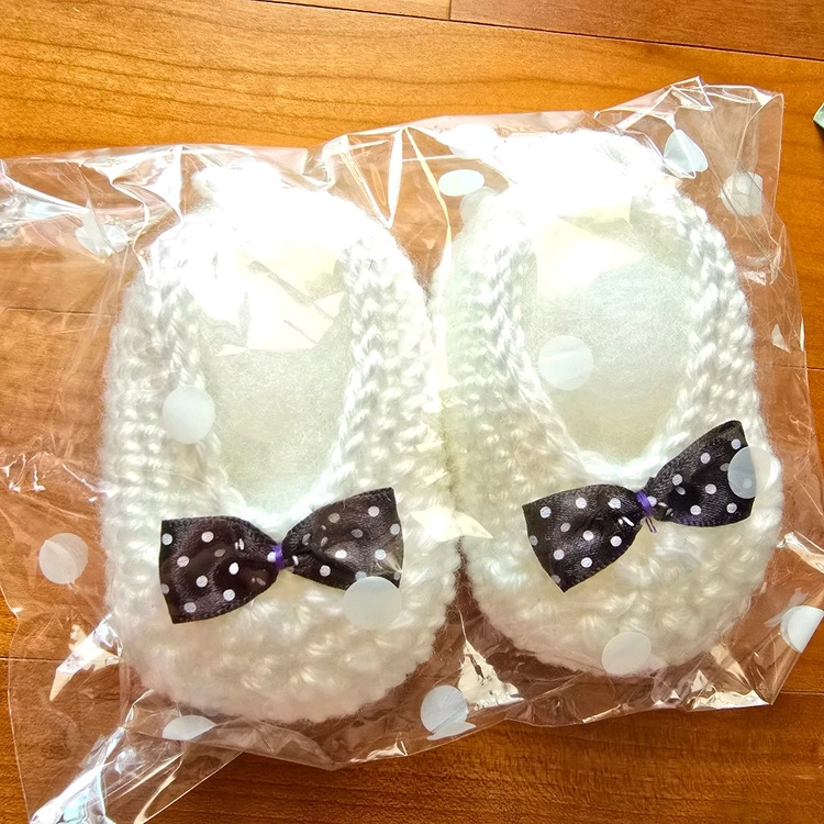 (새상픔) HandMade 뜨개 아기 신발 블랙리본 이미지