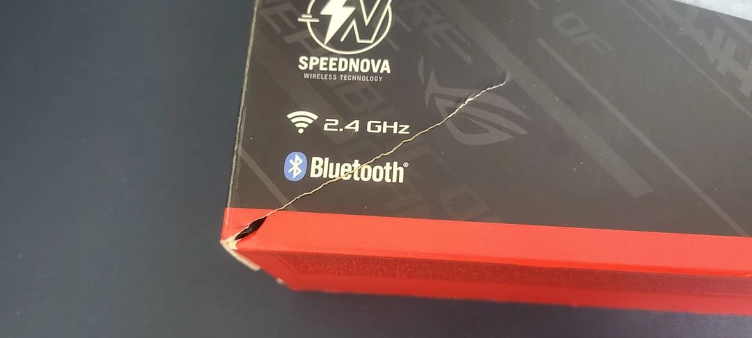 ASUS ROG AZOTH 갈축 이미지