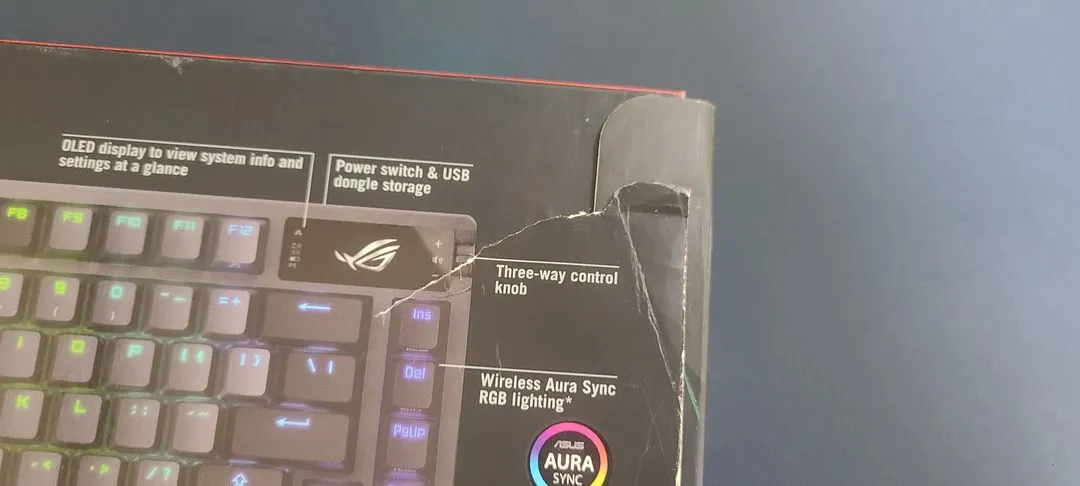 ASUS ROG AZOTH 갈축 이미지
