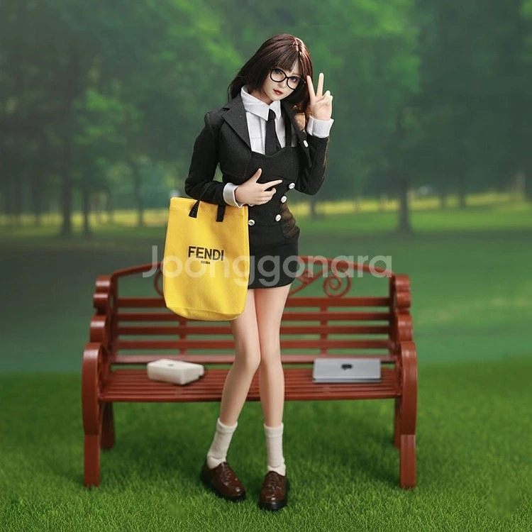 브라운/화이트 벤치 의자 12인치 피규어(핫토이 호환) 이미지