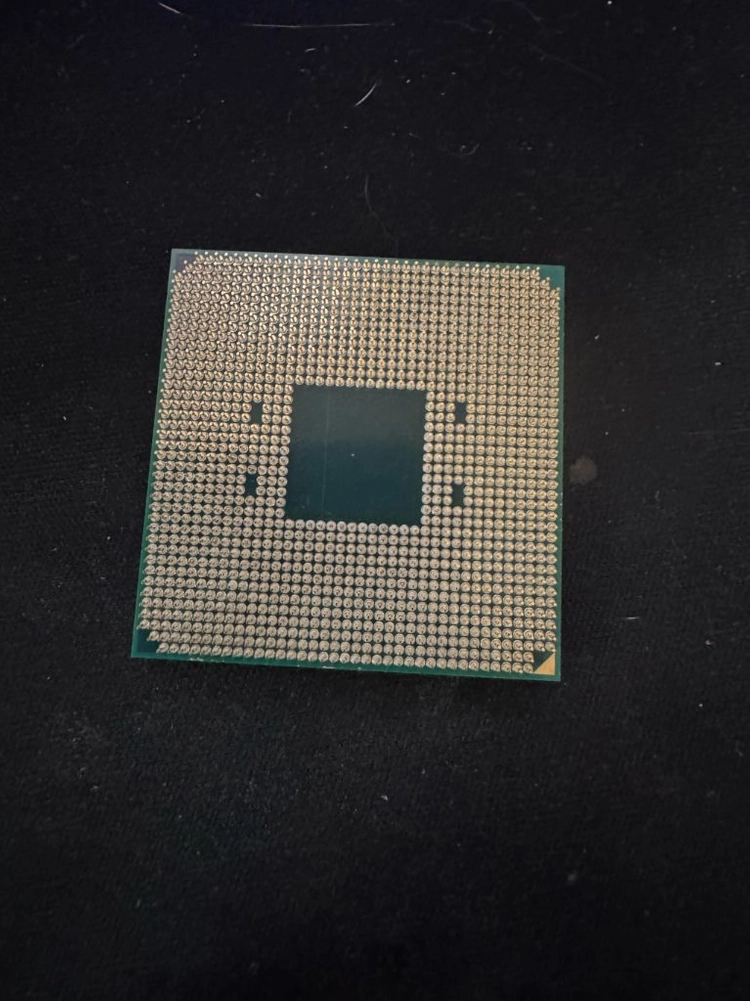 AMD Ryzen 3500x 이미지