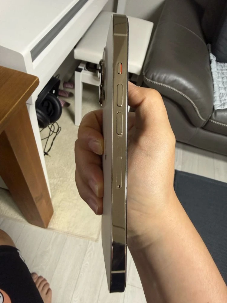아이폰13프로 256GB 골드 이미지