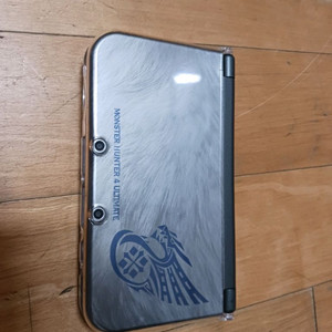 닌텐도 3ds 뉴큰다수 몬스터헌터 에디션 이미지