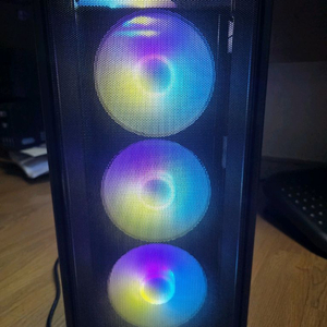 AMD 라이젠 7800x3d, rtx5070, ssd1테라, 램 32기가 등 컴퓨터 본체 판매 이미지