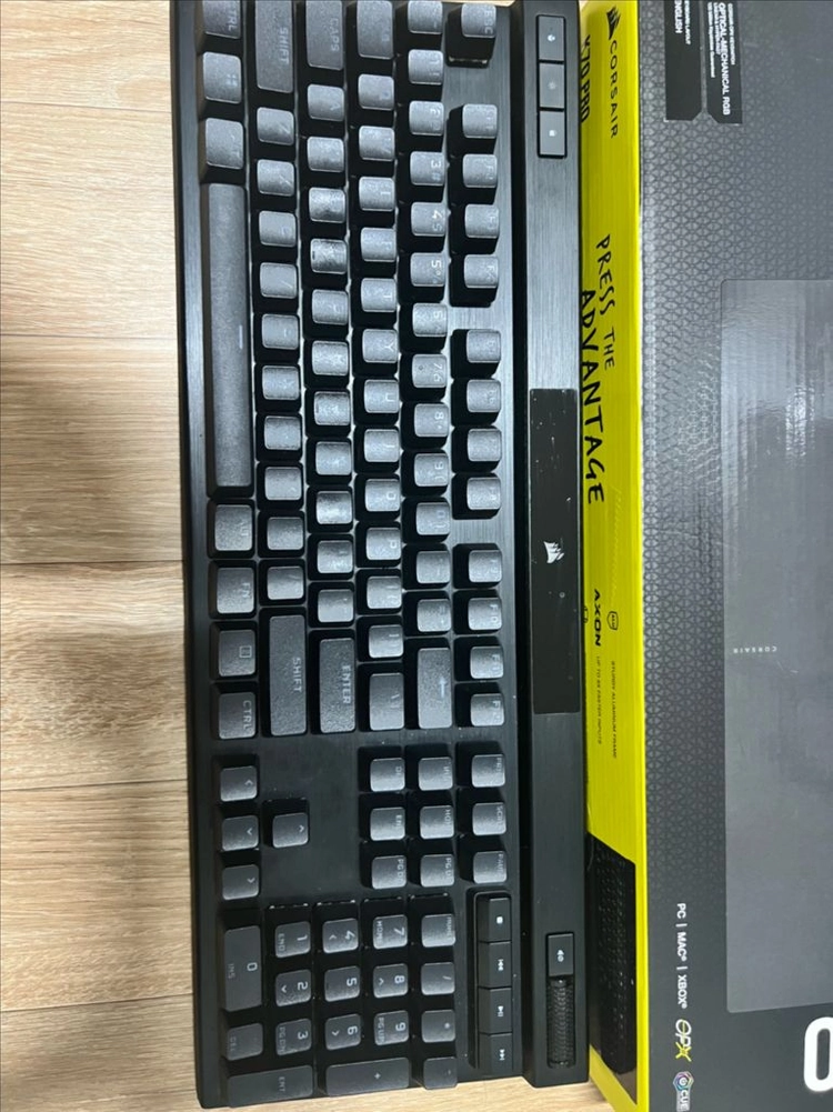 커세어 k70 pro opx(광적축)키보드 팝니다 이미지