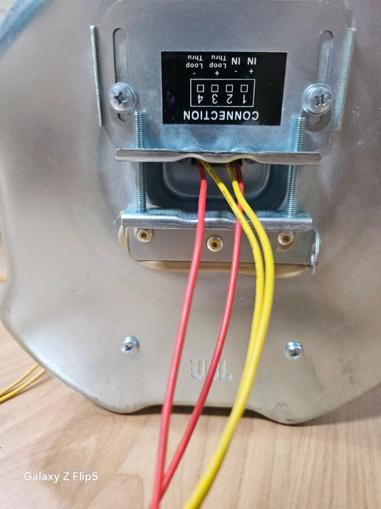 JBL Professional Control 16C/T 실링 스피커 이미지