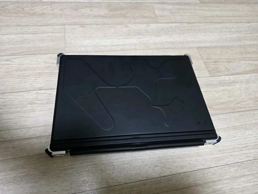 asus rog flow z13 아크로님 ssd 2T 이미지