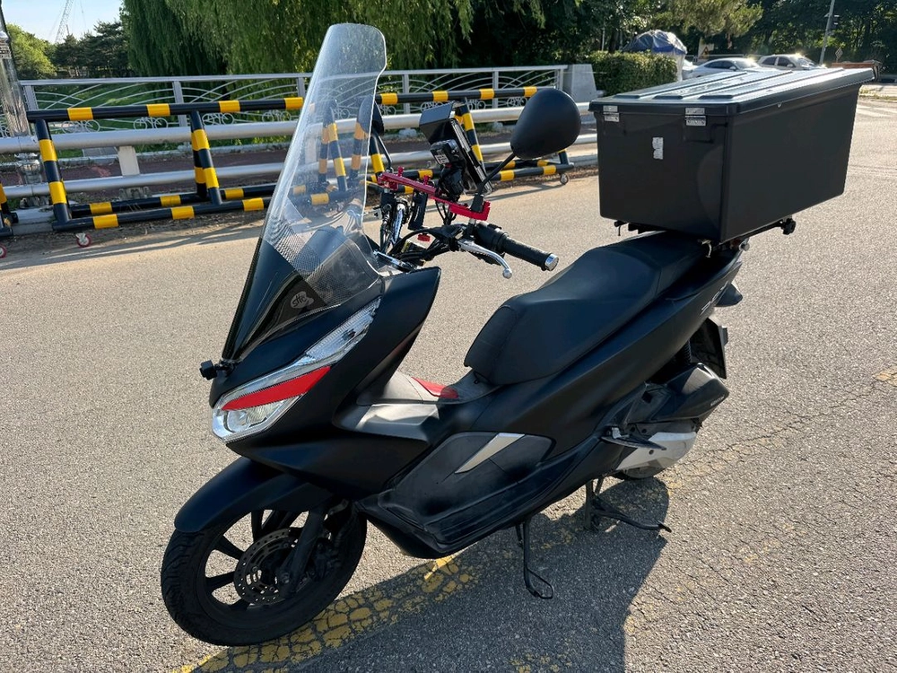 혼다 pcx125 19년 배달풀셋팅 블박튜닝 팝니다 이미지