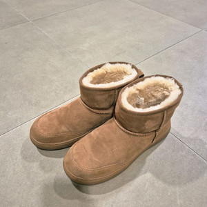 Ugg 어그 41사이즈(국내260~265) 이미지