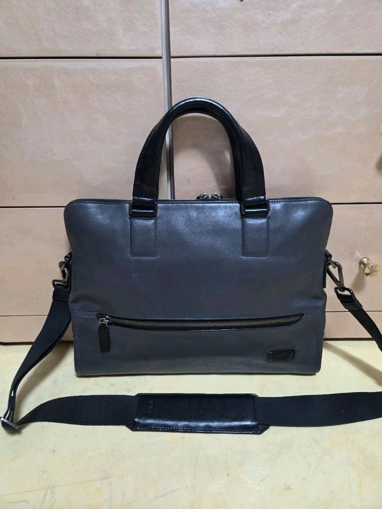 투미 정품 해리슨 테일러 포트폴리오 브리프케이스 - 안심되는 중고거래