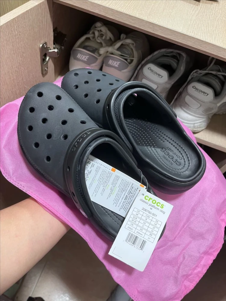 크록스 클래식 플랫폼 클로그 250 이미지