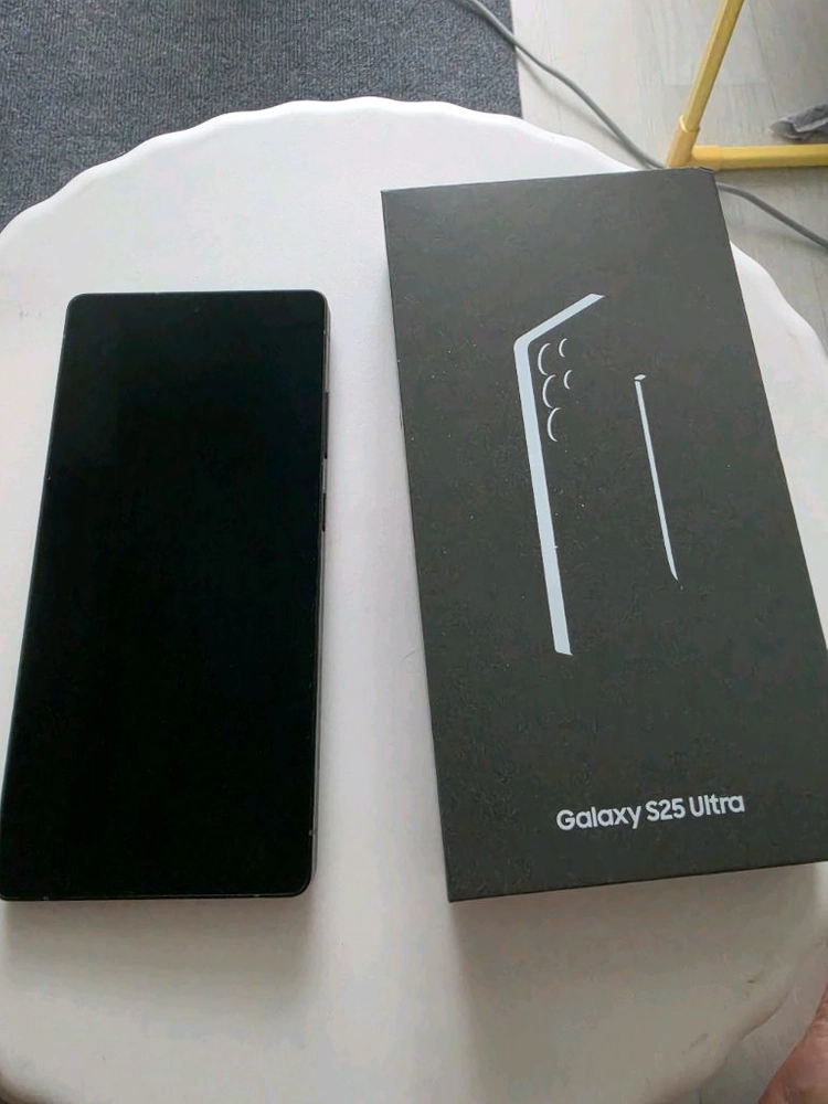갤럭시S25울트라 자급제 1TB 램16GB - 안심되는 중고거래