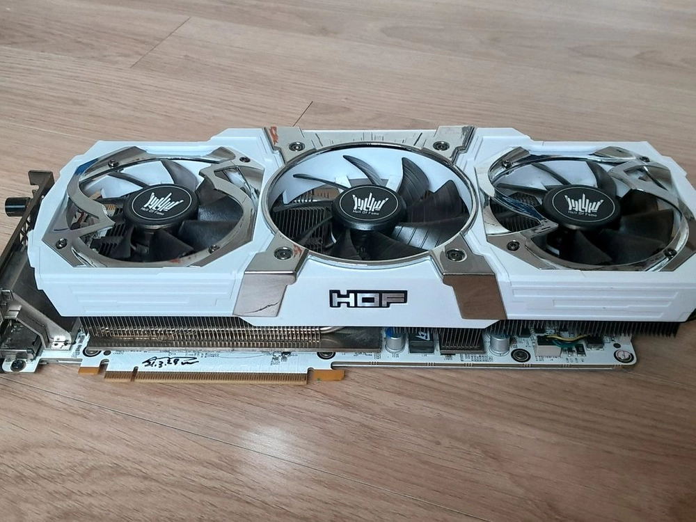 갤럭시 GTX 980 Ti Hall Of Fame 그래픽카드 이미지