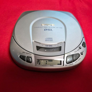 AIWA CDP XP-V30 깨끗한 정상작동품 이미지
