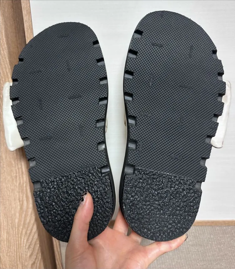 루이비통 풀필로우 슬리퍼 37 이미지