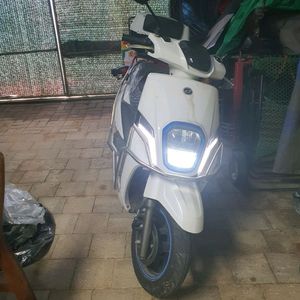 EM-1 전기스쿠터 21년식 | 859km | 신품배터리 교체 | 신품급 이미지