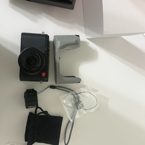 라이카 디럭스8 풀박스 팝니다 :) 이미지