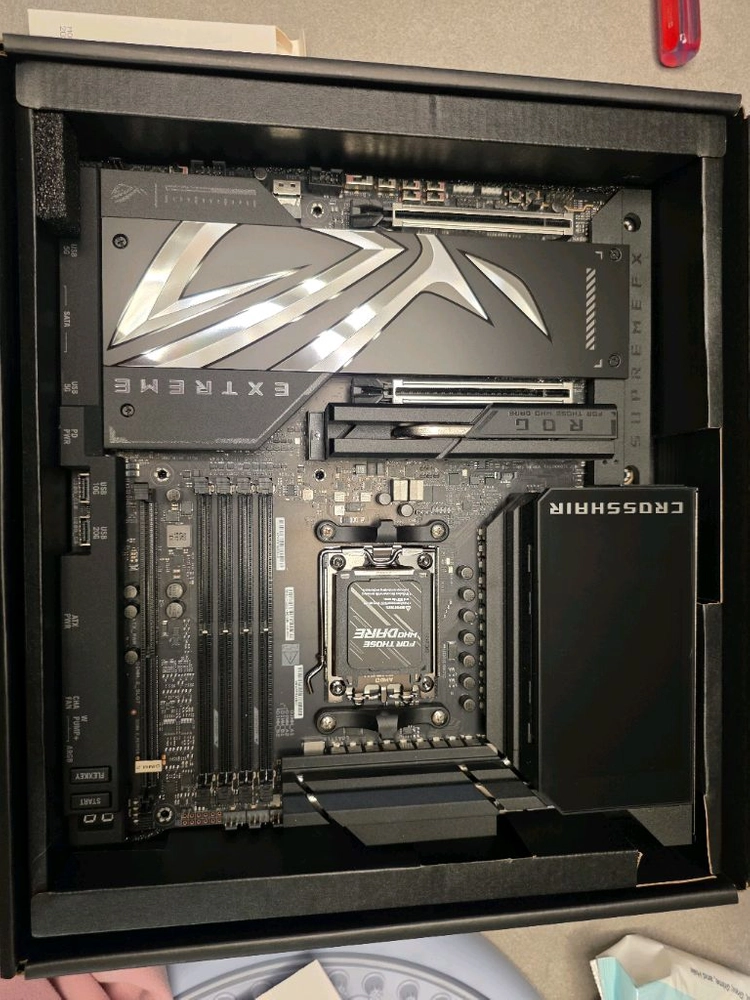 [ASUS] ROG CROSSHAIR X870E EXTREME ,대원씨티에스 이미지