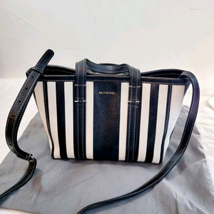 박스채 새상품_ 발렌시아가 바베스 이스트 웨스트 쇼퍼백 이미지