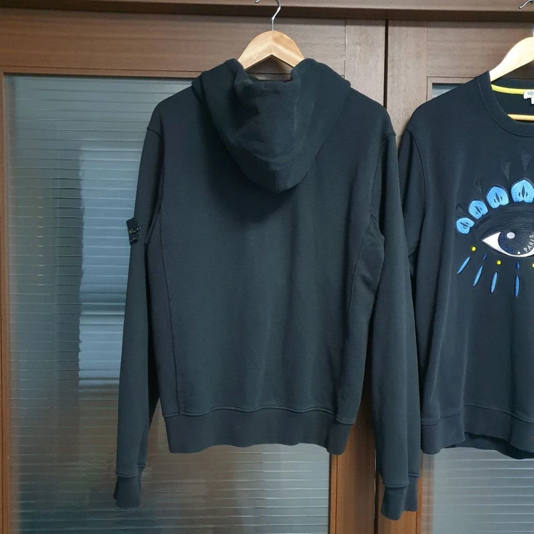 스톤아일랜드 후드집업 L사이즈 이미지