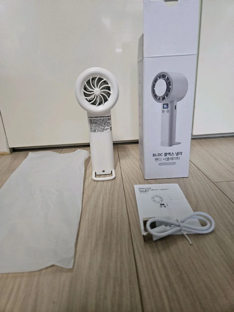 BLDC 쿨엑스 냉각 핸디 서큘레이터 AGC-FC680WH 화이트(미사용이 아니라 그냥 새제품) 이미지