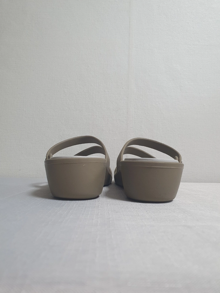 240mm 크록스 파트리샤 웨지 베이지 샌들 이미지