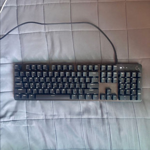 로지텍 G413 SE 갈축 기계식키보드 이미지