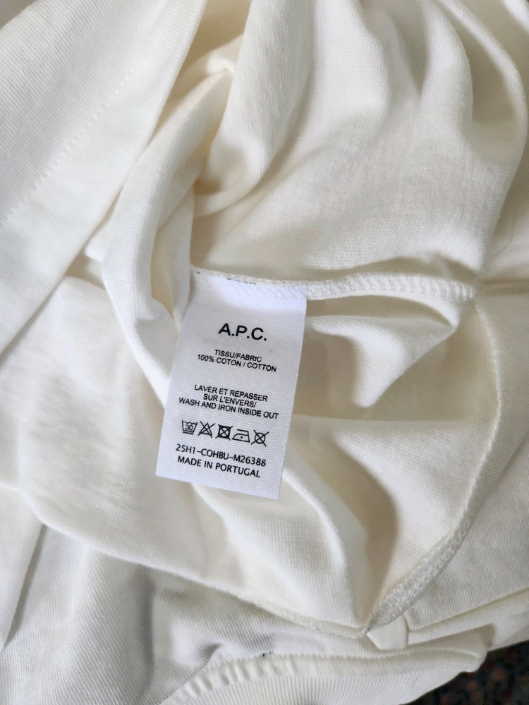 아페쎄 APC 반팔티 이미지