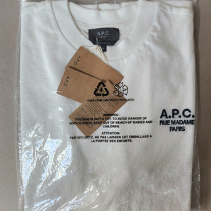 아페쎄 APC 반팔티 이미지