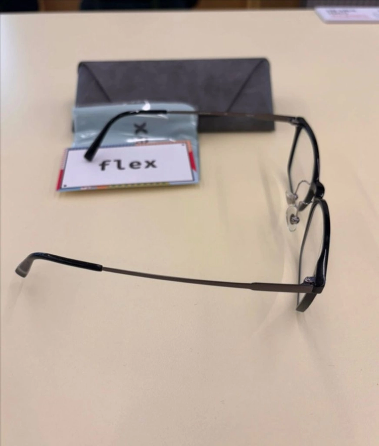 옵티션찰리 플렉스 FLEX19 뿔테 안경 이미지