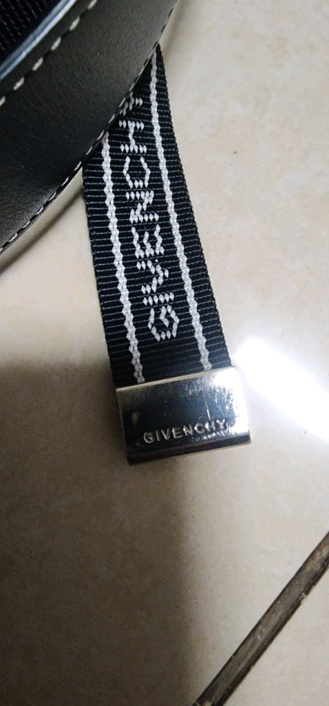 지방시 여성백팩 이미지