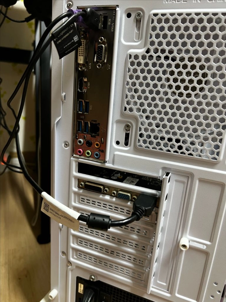 PC 풀세트 판매( 컴퓨터 + 24인치 스피커내장모니터 + 키보드 + 로지텍 마우스) 이미지