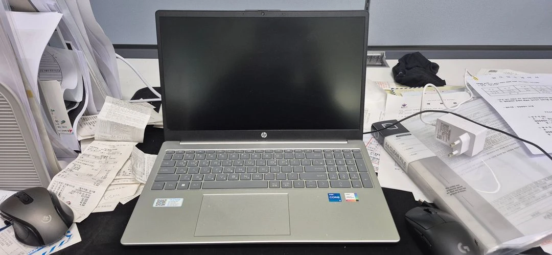 hp 15인치 노트북 팝니다. i5-1334u 입니다. - 안심되는 중고거래