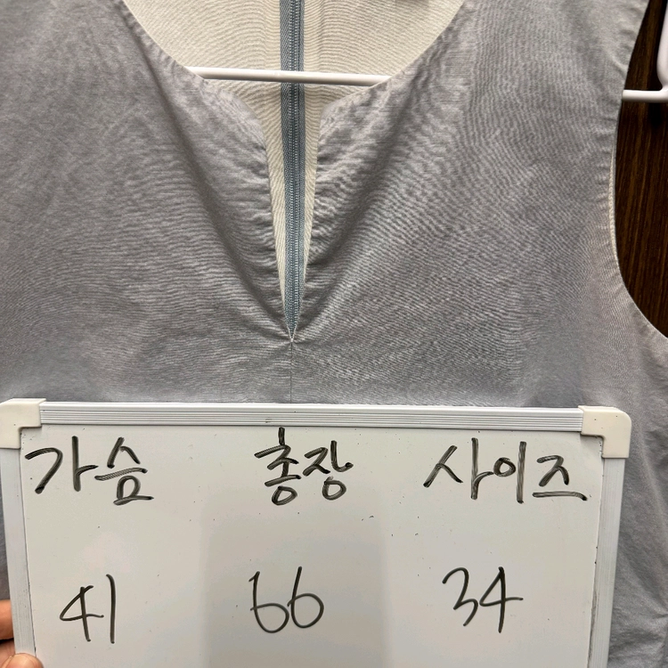 코스 cos 블라우스 이미지