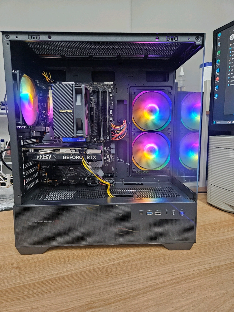 라이젠7 5700X RTX 4060 데스크탑 팝니다 이미지