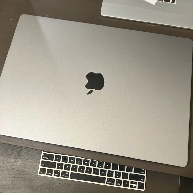 애플 맥북프로 m1pro 16인치 16기가 1테라 이미지