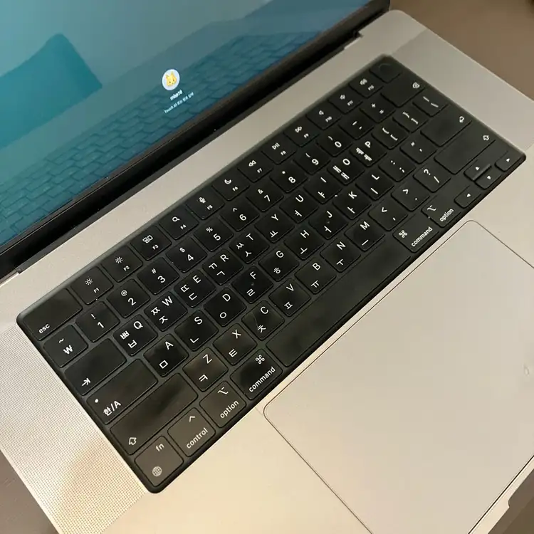 애플 맥북프로 m1pro 16인치 16기가 1테라 이미지