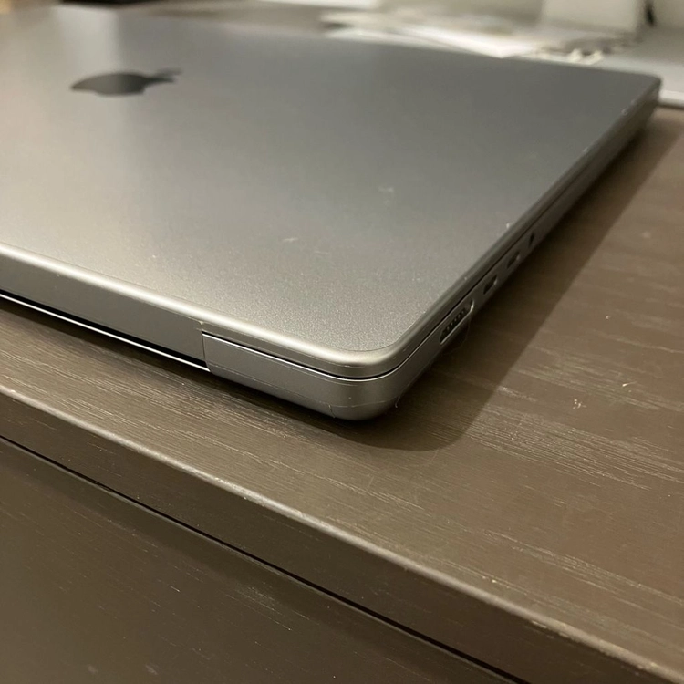 애플 맥북프로 m1pro 16인치 16기가 1테라 이미지