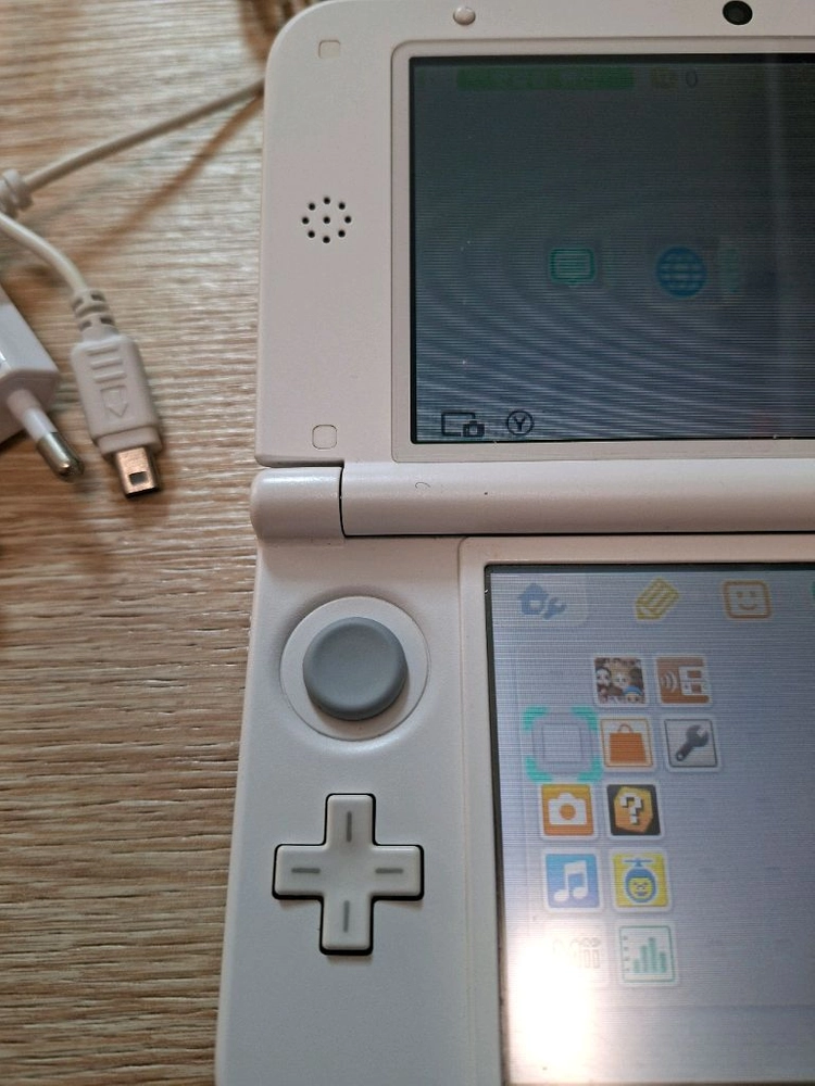 닌텐도 3ds xl 구큰다수 화이트 한국정발 순정 이미지