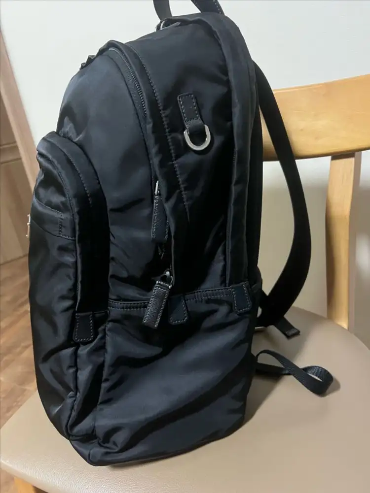 (새상품) 프라다 남성 백팩 팝니다. 이미지