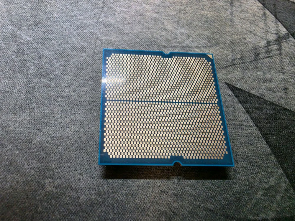 AMD 라이젠 8700G 대원정품 판매합니다. 보증기간 28년 9월 이미지