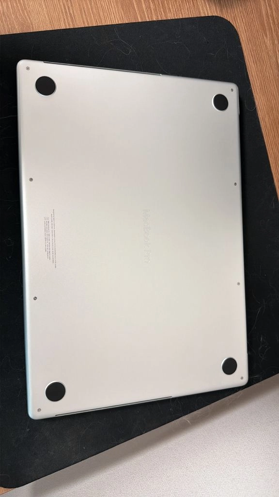 맥북 m1 pro 16인치 이미지