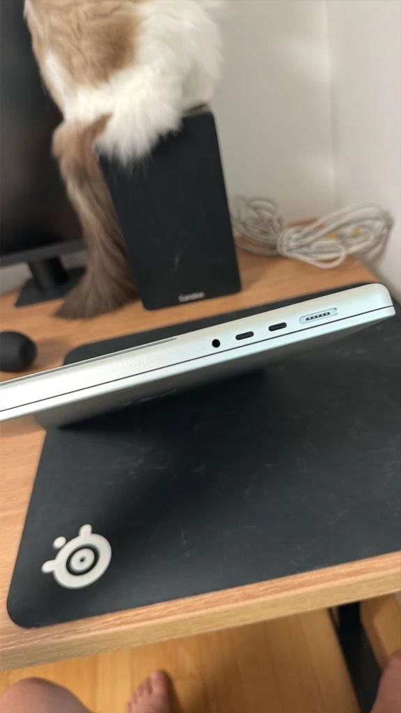 맥북 m1 pro 16인치 이미지