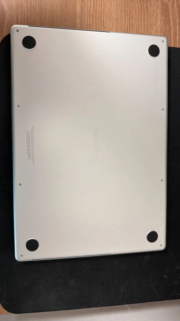맥북 m1 pro 16인치 이미지