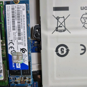 WD BLUE 3D NAND SATA SSD M.2 2280 1TB 이미지
