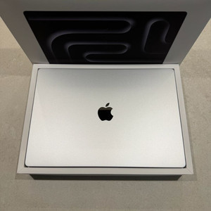 맥북 프로 M5 16 48GB 실버 Apple MacBook Pro M5 16인치 애플맥북프로m5 16 *급처 이미지