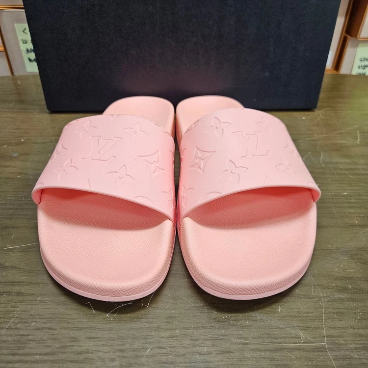 6(250) 루이비통 LV 모노그램 워터프론트 뮬 슬리퍼 이미지