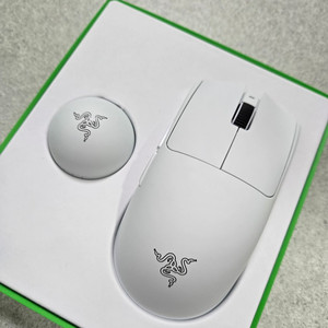 레이저 바이퍼 VIPER V4 PRO 화이트 새상품 이미지